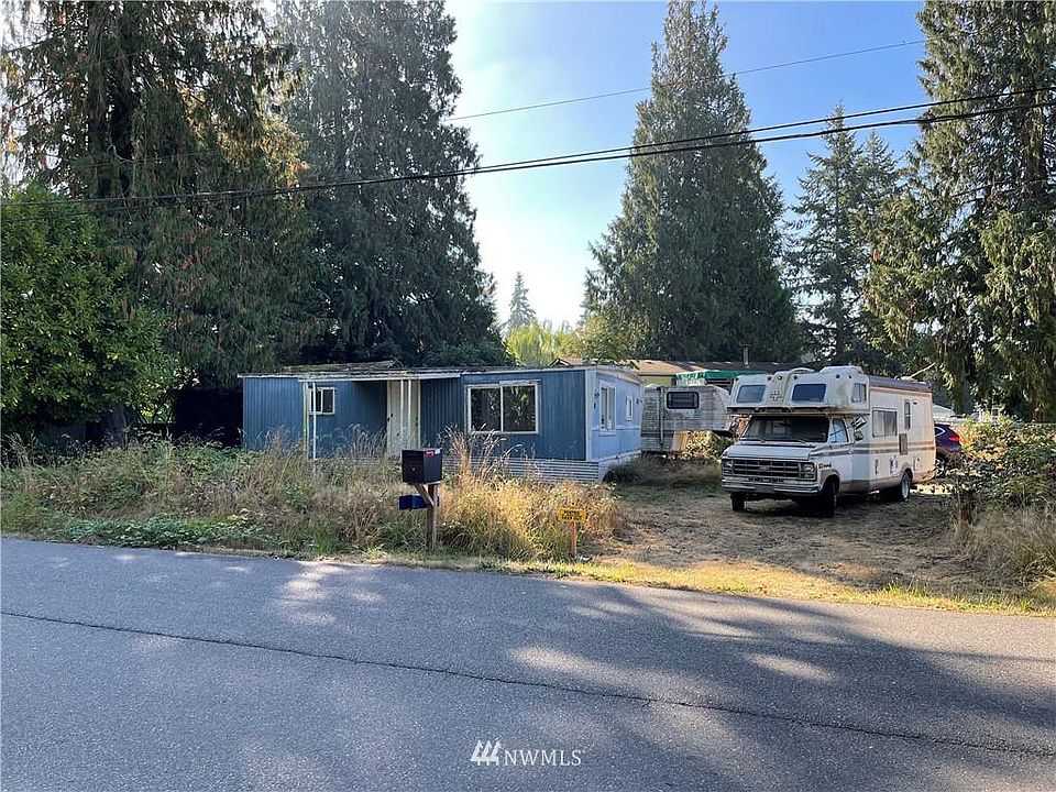1st image of 604 Nisqually Park Dr SE