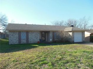 214 Magnolia Ln, Duncanville, TX 75137