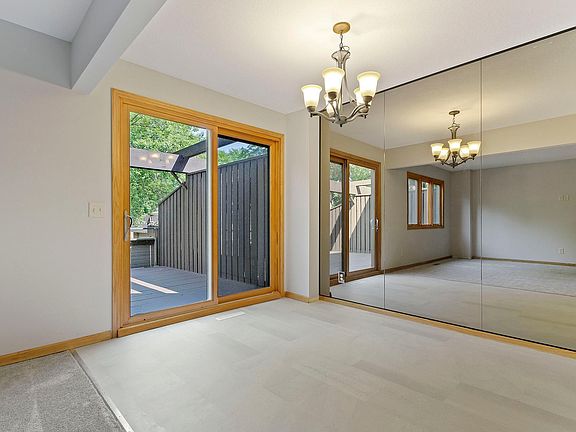 5th image of 231 Birnamwood Dr