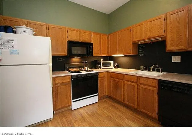 1 Cherokee Ct — Photo 5