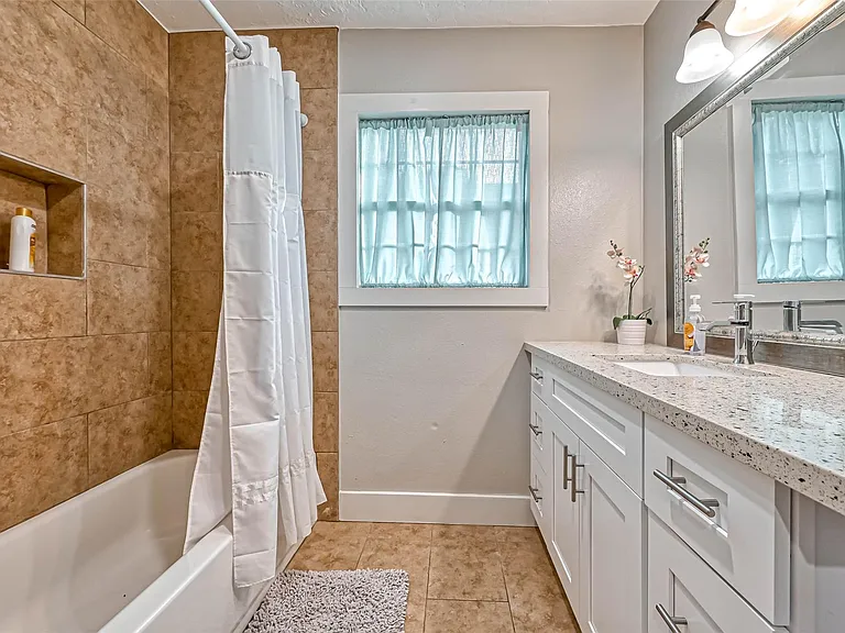 10601 Willowgrove Dr — Photo 27