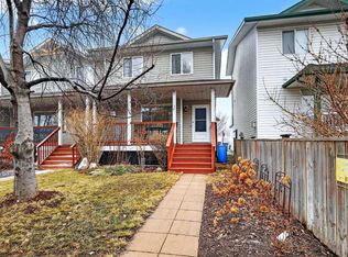 42 F S Green Meadow Cres, Strathmore, AB T1P1H4