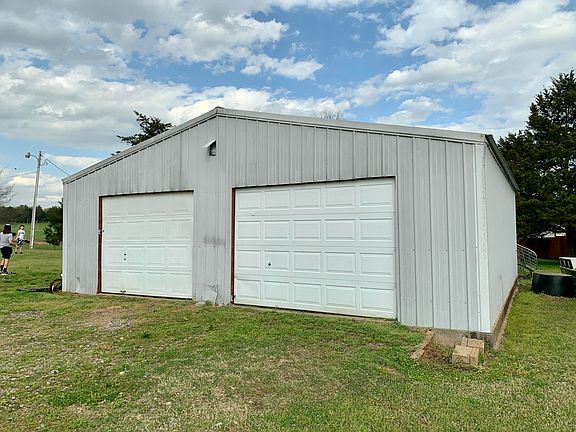 5th image of 110 Deerfield Ln