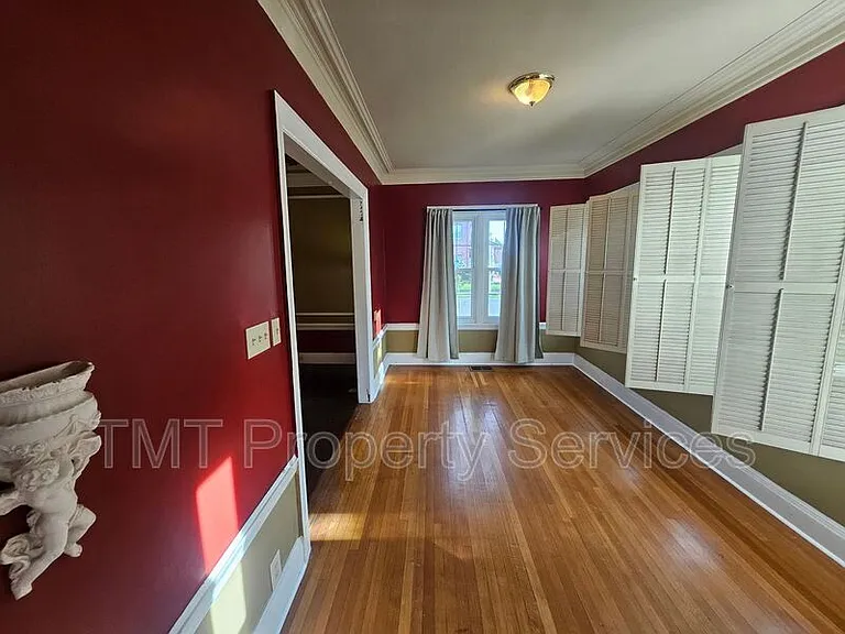 1214 N Pershing Ave — Photo 68
