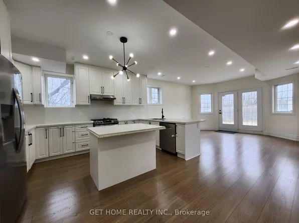 40 Highvalley Cir, Brampton, ON L6P 2C7