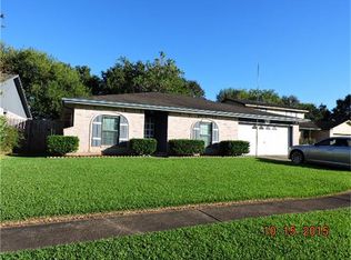 204 Woodvale Dr, League City, TX 77573