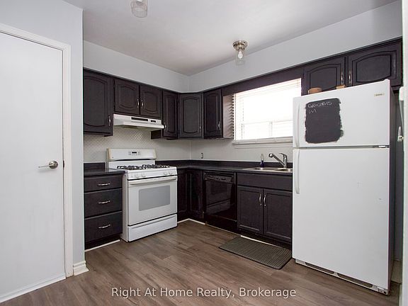 5th image of 307 Vimy Ave
