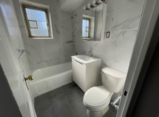 73-08 193rd St #6CC, Fresh Meadows, NY 11366