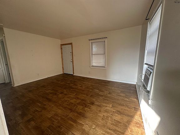 4th image of 3013 Lebanon Rd