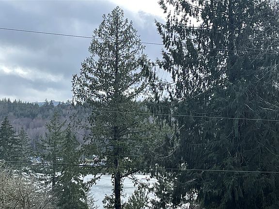 2nd image of 251 E Panorama Drive