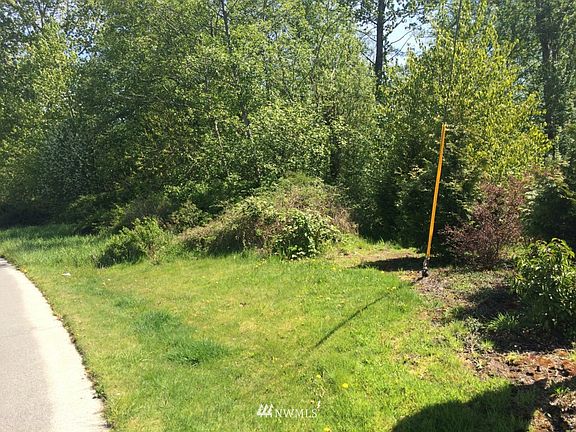 3rd image of 2126 W Casino Rd