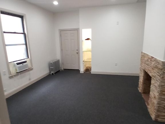 4th image of 83 Hamilton Ave
