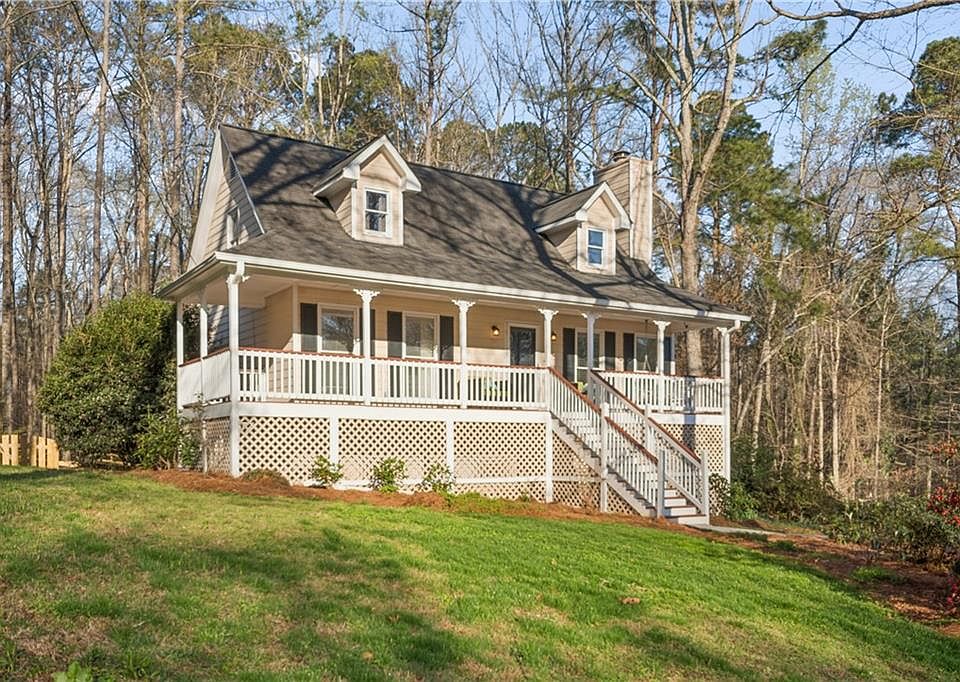 1st image of 261 Garretts Dr