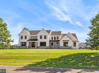 53 Belamour Dr, Washington Crossing, PA 18977