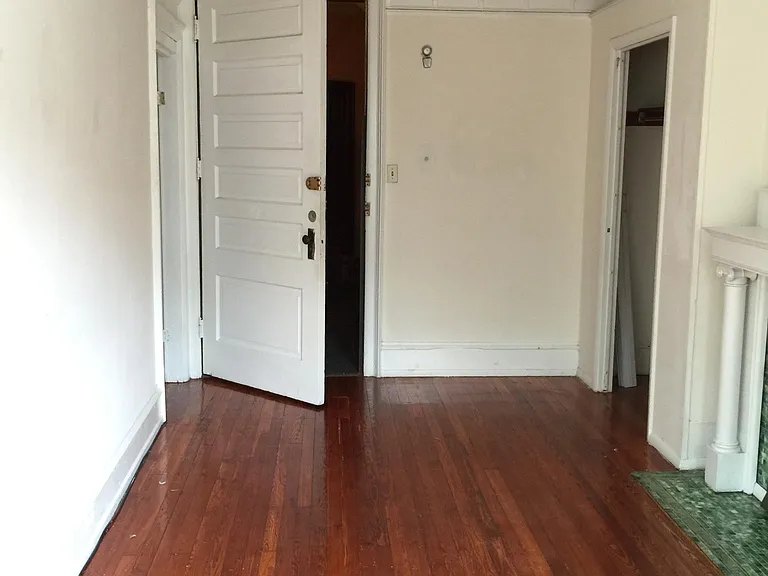 4211 Pine St #2F — Photo 8