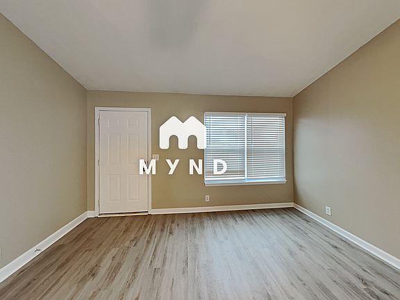 4th image of 1119 Melvin Dr
