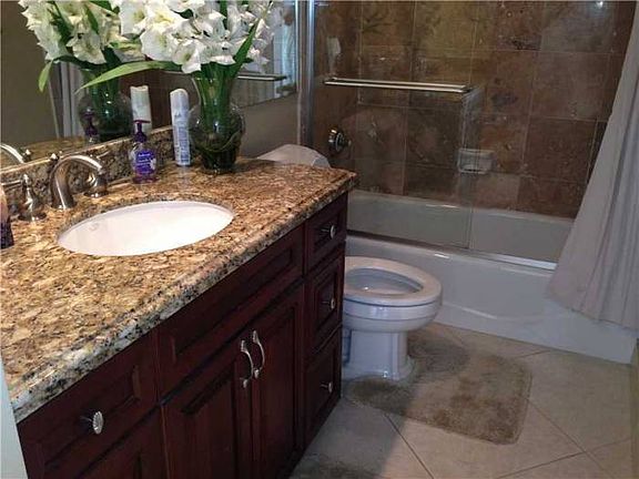 4th image of 4280 Galt Ocean Dr APT 19K