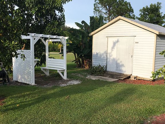 4th image of 2719 Nautilus Dr