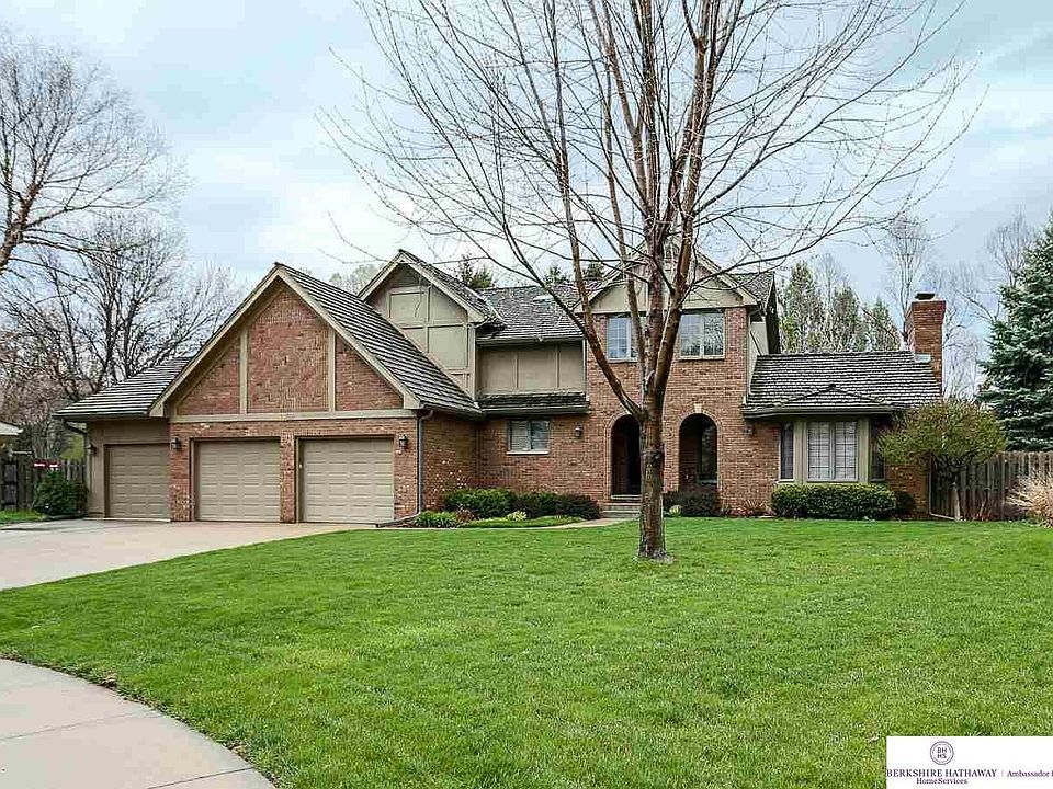 2nd image of 1336 N 131st Cir