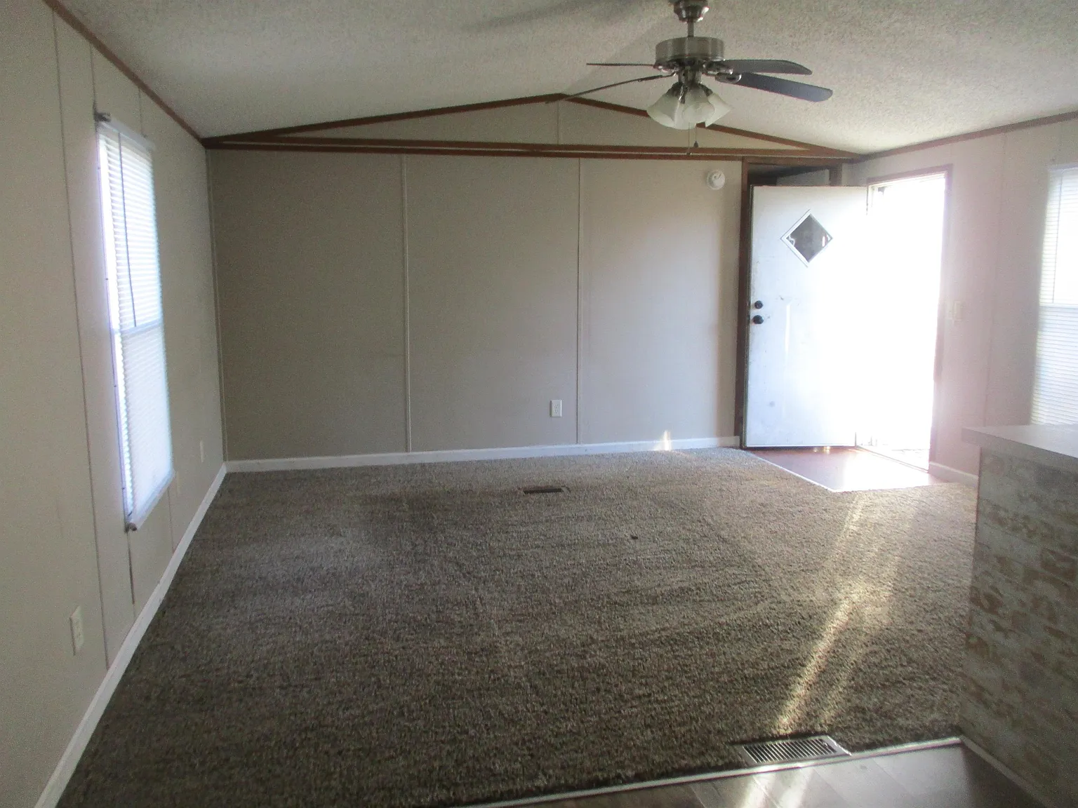 35 Yoakum Circle - 1 — Photo 3
