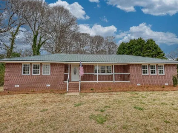 292 Hilton St, Monticello, GA 31064