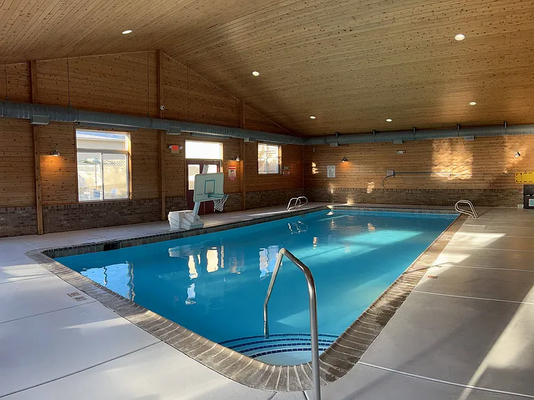 Pinefield Condominiums — Photo 15