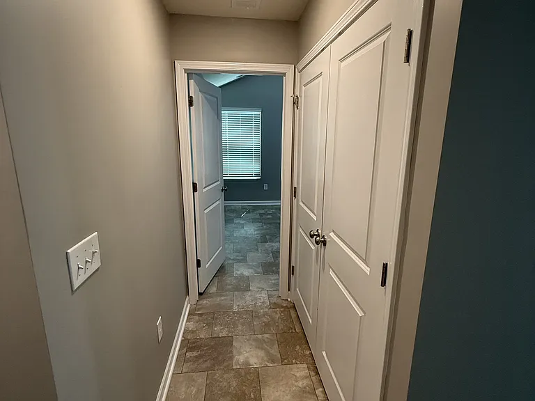 141 Butler Knoll Ct — Photo 26