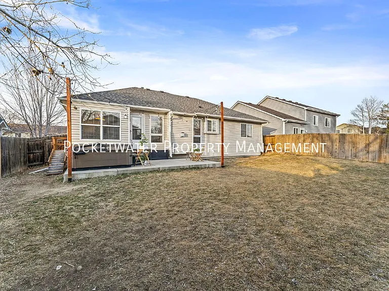628 Sumac St — Photo 16