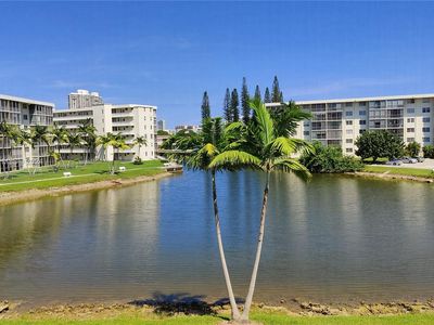 2851 Leonard Dr APT J305, Aventura, FL, 33160