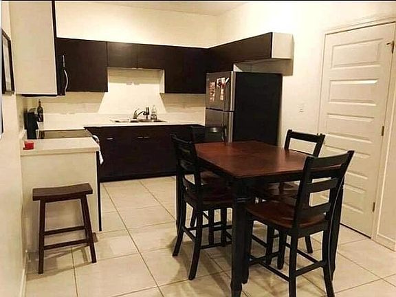 3rd image of 1811 Jason Ave #A