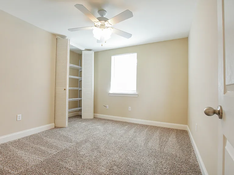 441 Helios Ave — Photo 8