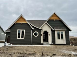 308 SW 17th St, Ankeny, IA 50023
