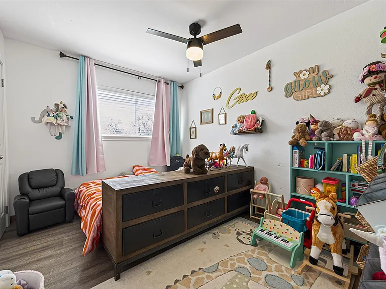 7019 Oak Ln — Photo 25