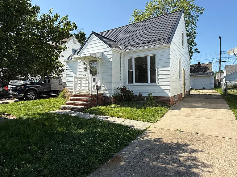 5602 Westlake Ave — Photo 1