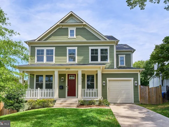 2705 N Greenbrier St, Arlington, VA 22207