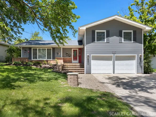 21W734 Buckingham Rd, Glen Ellyn, IL 60137