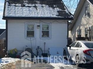 338 Shoreland Cir, Laurence Harbor, NJ