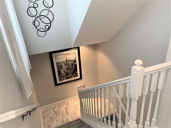 3rd image of 7182 English Dr