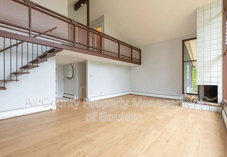 2220 Norwood Ave — Photo 9