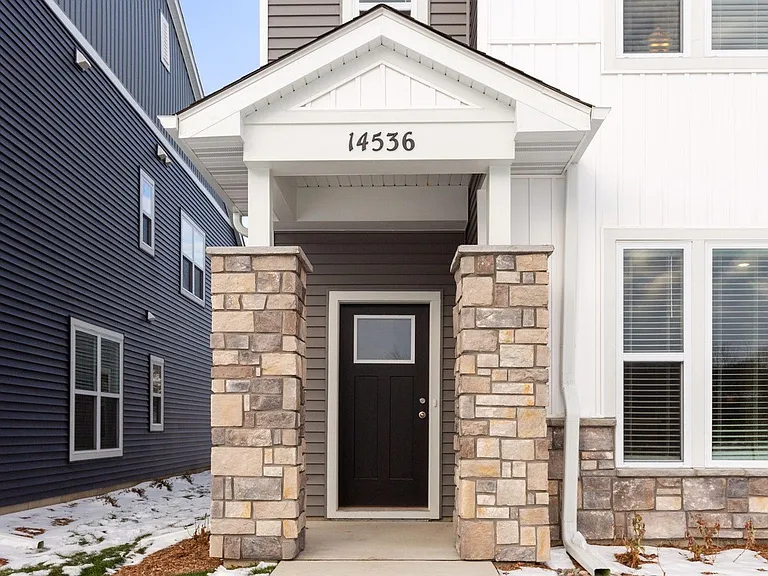 14536 Twin Lakes Cir — Photo 2