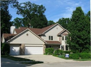 333 Eagle Point Ct, Fort Wayne, IN 46845