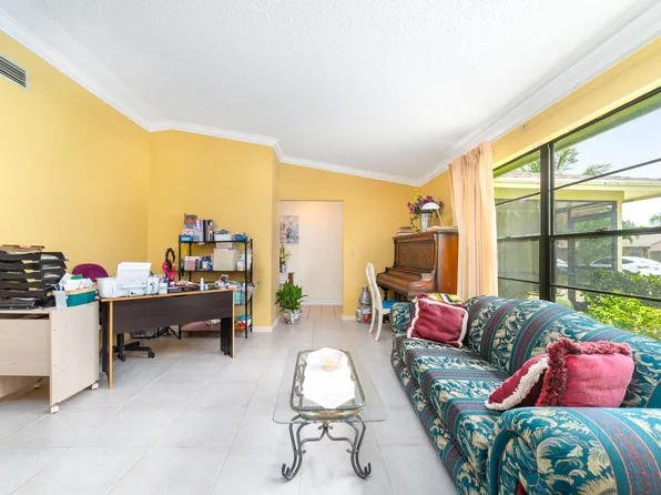 2532 Westchester Drive, Riviera Beach, FL 33407