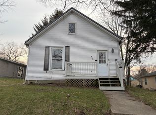 404 N Troy St, Bellefontaine, OH