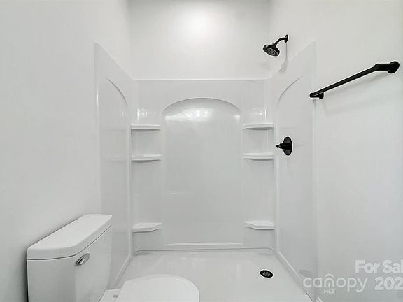 5th image of 5056 Wig St