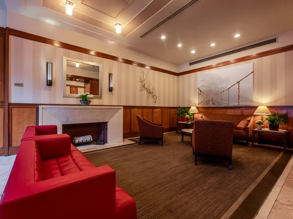 200 East 90th Street 16E image 2 of 20