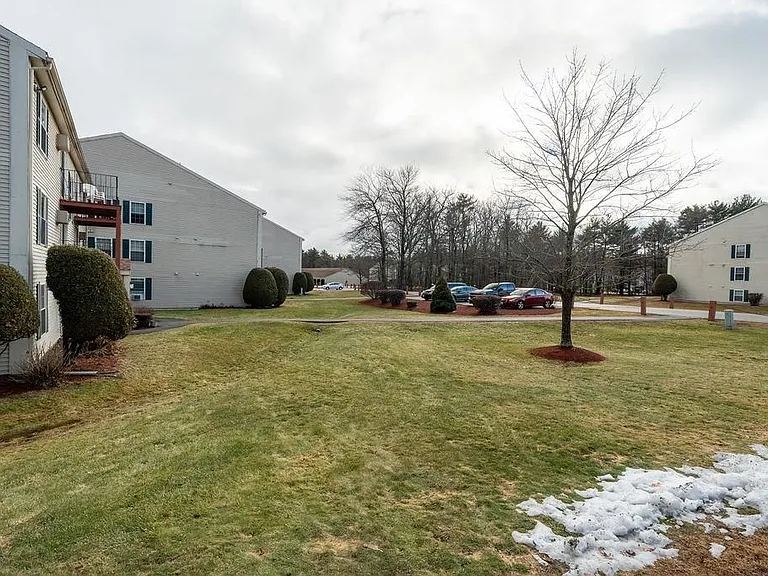 1703 White Cedar Blvd — Photo 23