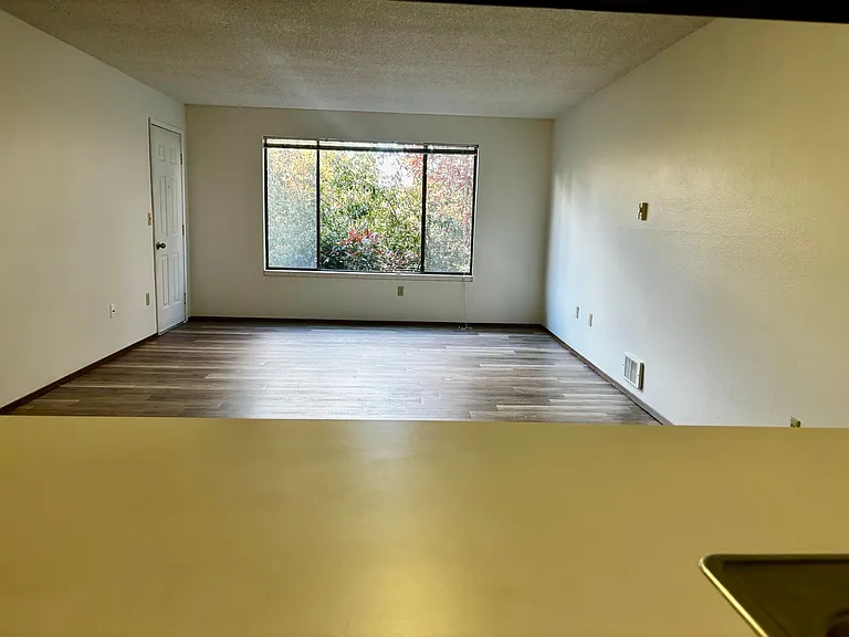 Kelsey House Apartments — Photo 8