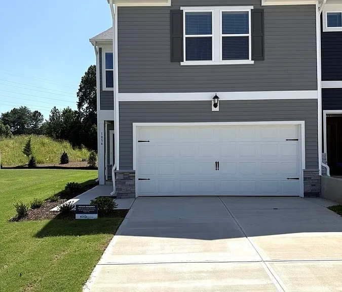 1054 Winding Spring Dr #1 — Photo 2