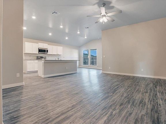 4th image of 3413 Corpus Ave