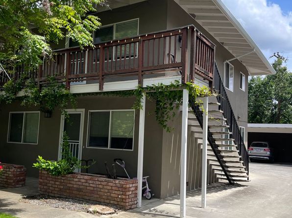 160 Carlton Ave APT 4